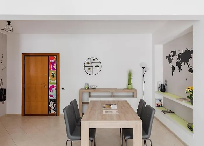 Cinecitta Incantevole E Moderno 2+2+1 Ac Wifi Apartment *